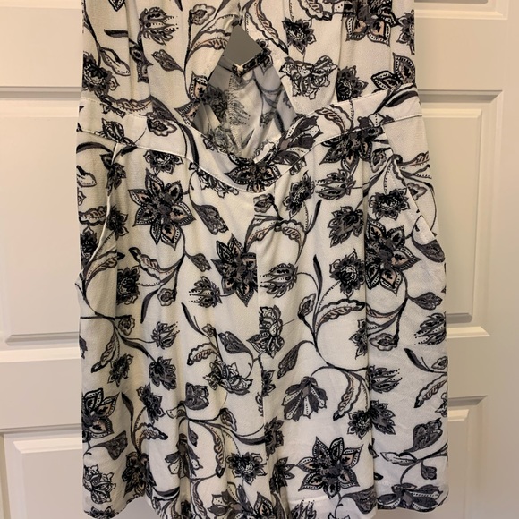 Kendall & Kylie Romper - Picture 3 of 4